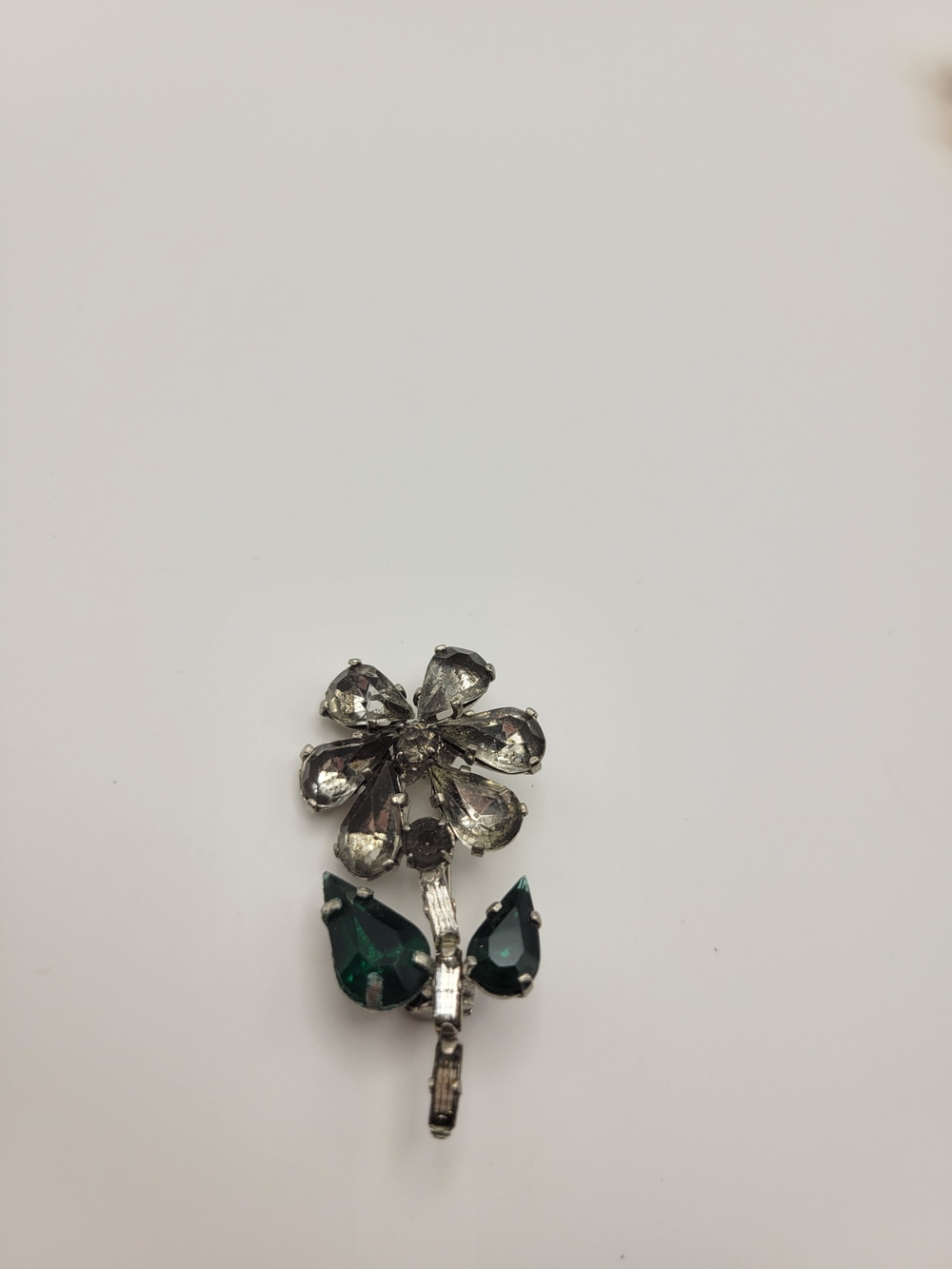 Vintage rhinestone silver tone small flower brooch
